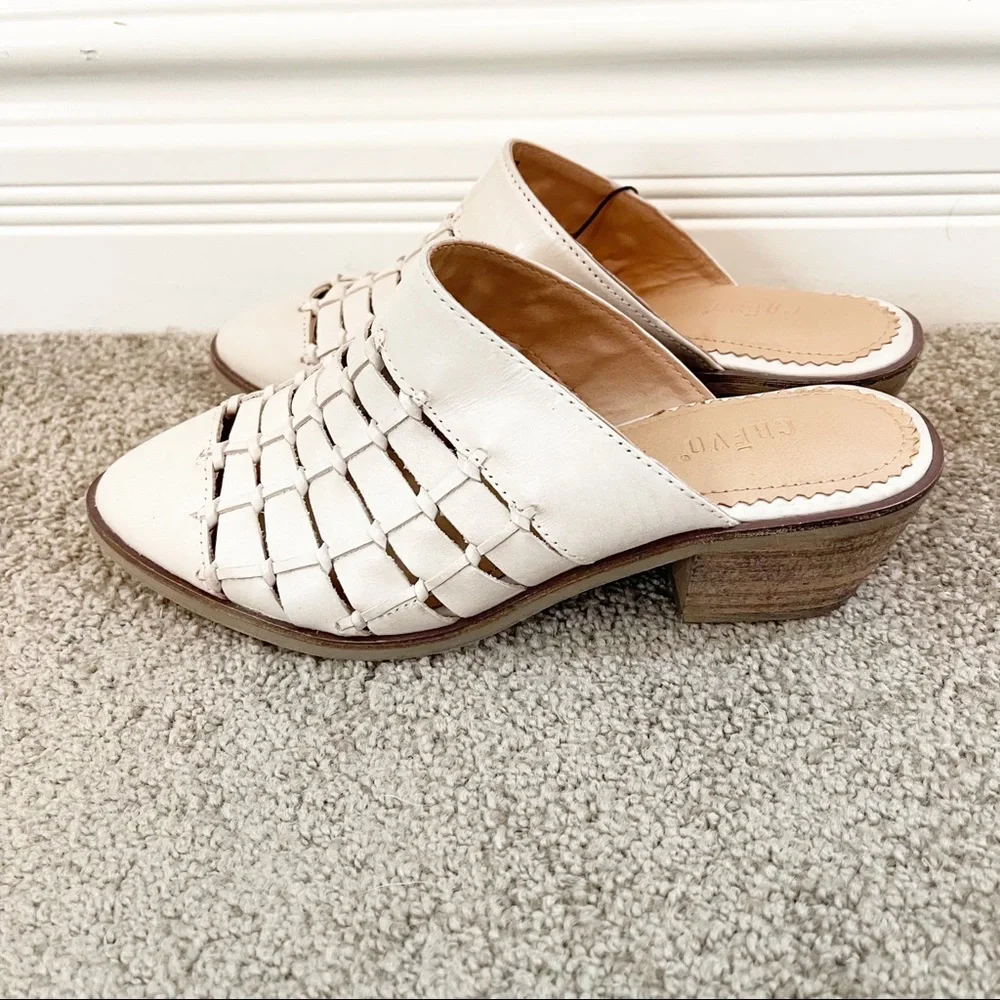 Crevo Women's Luella Mule Leather Block Heel Bone Slip-On 6/6.5NWT - Picture 5 of 8